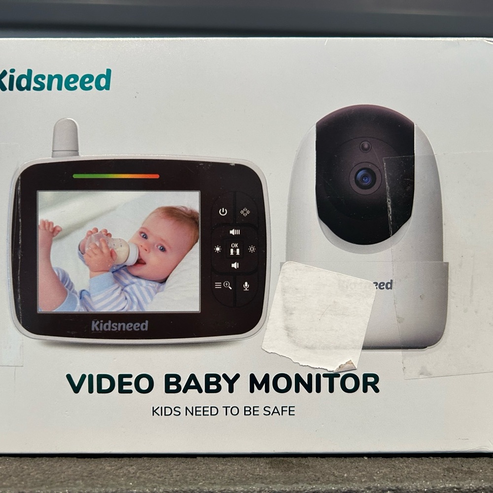 KIDSNEED Baby monitor - brand new